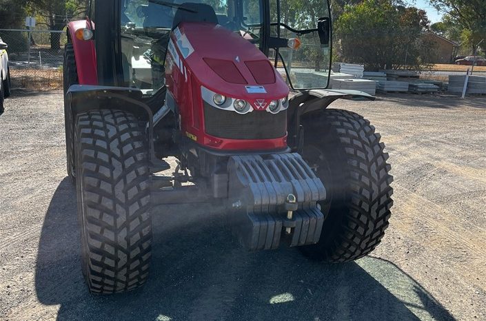 
								2018 Massey Ferguson 5610 Dyna-4 Tractor full									