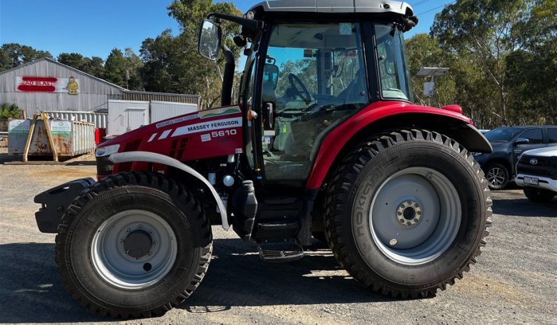 
								2018 Massey Ferguson 5610 Dyna-4 Tractor full									
