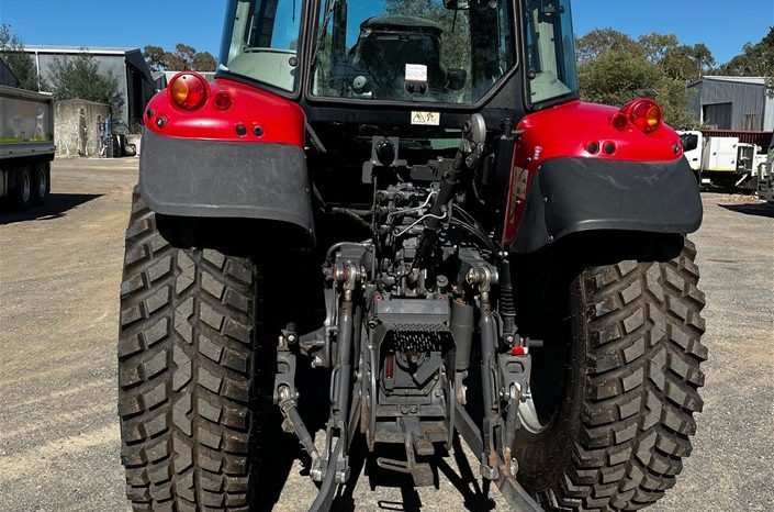 
								2018 Massey Ferguson 5610 Dyna-4 Tractor full									