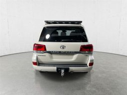 
										2020 Toyota Landcruiser SAHARA VDJ200R full									