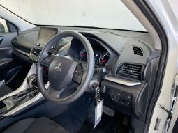 
										2023 Mitsubishi ECLIPSE CROSS ES 2WD YB CVT full									