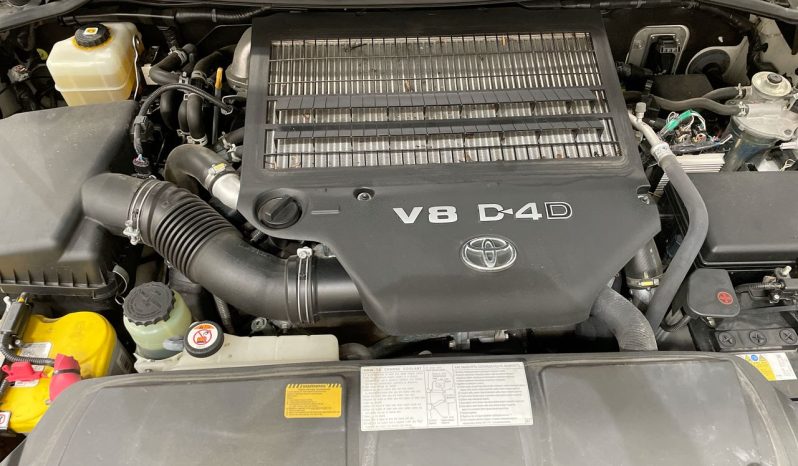 
								2020 Toyota Landcruiser SAHARA VDJ200R full									
