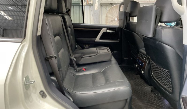 
								2020 Toyota Landcruiser SAHARA VDJ200R full									