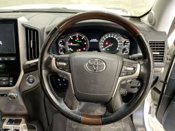 
										2020 Toyota Landcruiser SAHARA VDJ200R full									