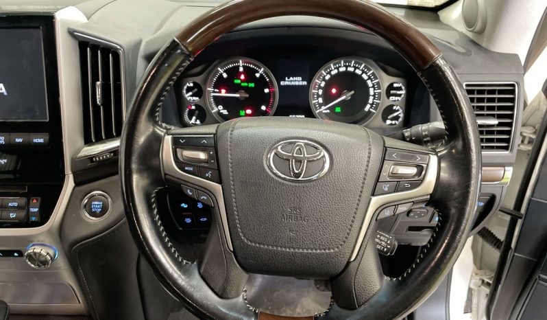 
								2020 Toyota Landcruiser SAHARA VDJ200R full									