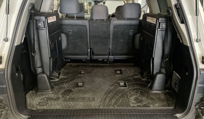 
								2020 Toyota Landcruiser SAHARA VDJ200R full									
