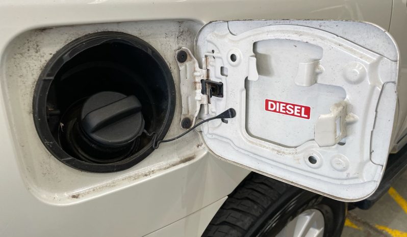 
								2020 Toyota Landcruiser SAHARA VDJ200R full									
