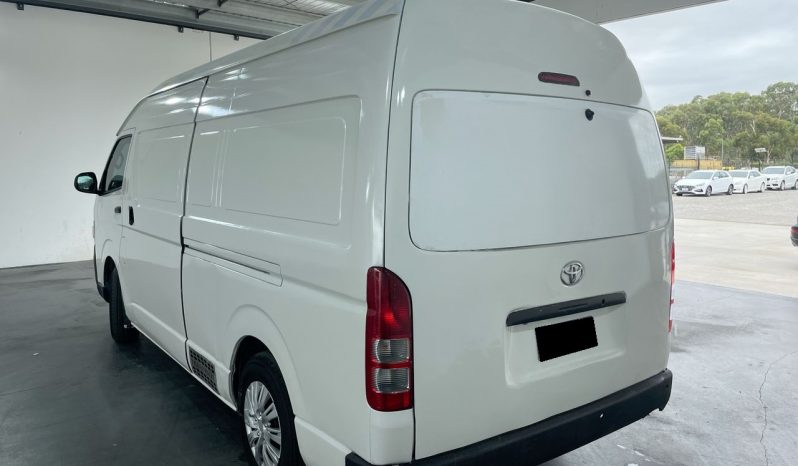 
								2013 Toyota Hiace SLWB TRH221R full									