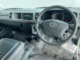 
										2013 Toyota Hiace SLWB TRH221R full									