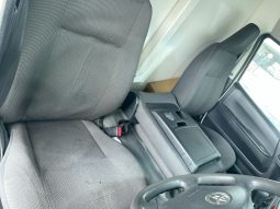 
										2013 Toyota Hiace SLWB TRH221R full									