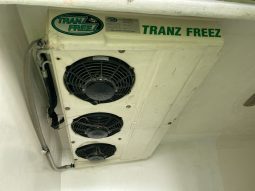 
										2013 Toyota Hiace SLWB TRH221R full									