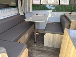 
										2021 WILLOW RV ACACIA-402 CARAVAN full									