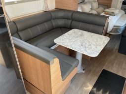 
										2023 Jayco Silverline 24.7 ft Caravan full									