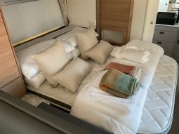 
										2023 Jayco Silverline 24.7 ft Caravan full									