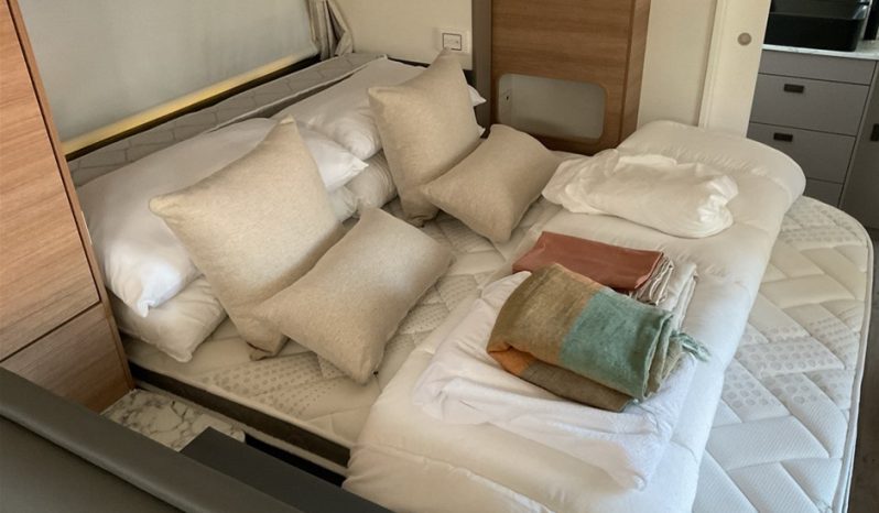 
								2023 Jayco Silverline 24.7 ft Caravan full									