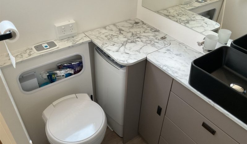 
								2023 Jayco Silverline 24.7 ft Caravan full									