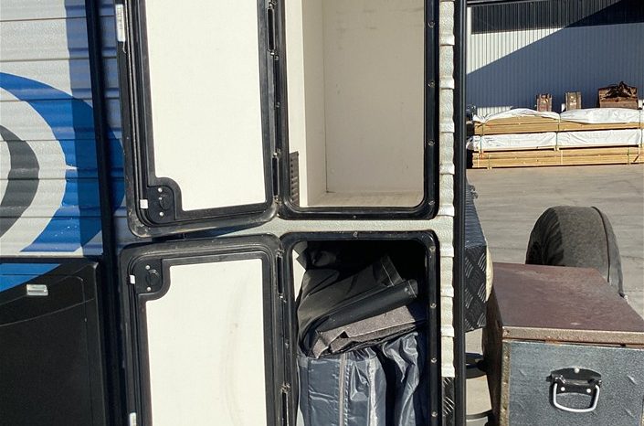 
								2016 Jaeger Dreamlander Caravan full									