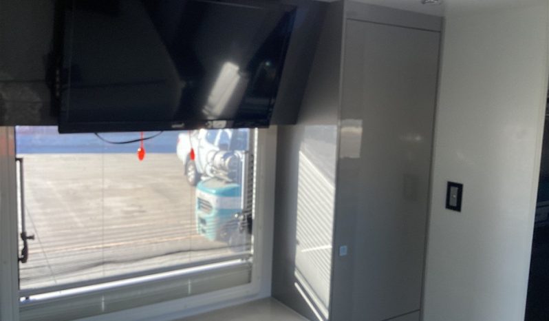 
								2016 Jaeger Dreamlander Caravan full									