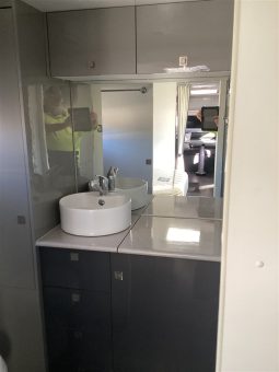 
										2016 Jaeger Dreamlander Caravan full									