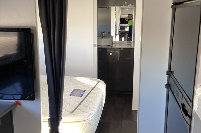 
								2016 Jaeger Dreamlander Caravan full									