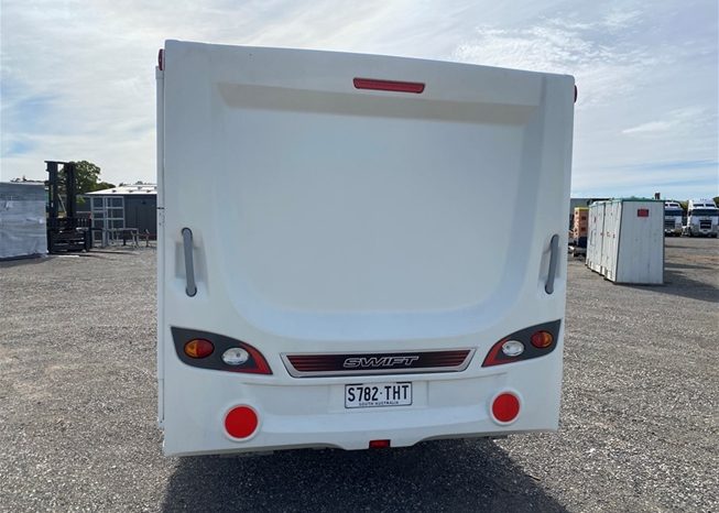 
								2015 Swift Explorer 4FB Caravan full									