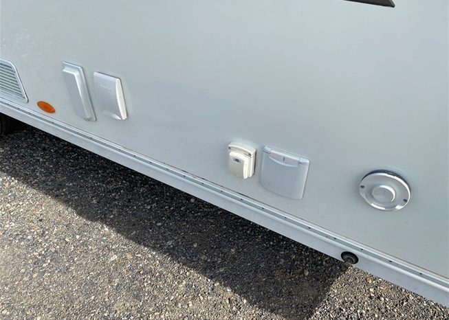 
								2015 Swift Explorer 4FB Caravan full									