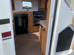 
										2015 Swift Explorer 4FB Caravan full									