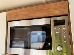 
										2015 Swift Explorer 4FB Caravan full									