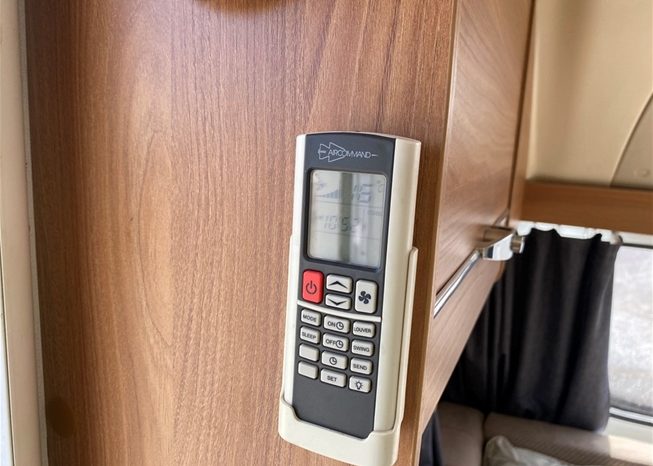 
								2015 Swift Explorer 4FB Caravan full									