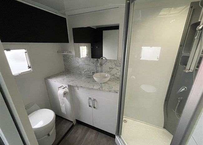 
								2021 AVIDA CV7054 SL TOPAZ MULTI TERRAIN CARAVAN full									