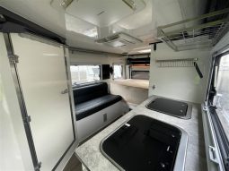 
										2022 AUSTRACK TANAMI X15 CARAVAN full									