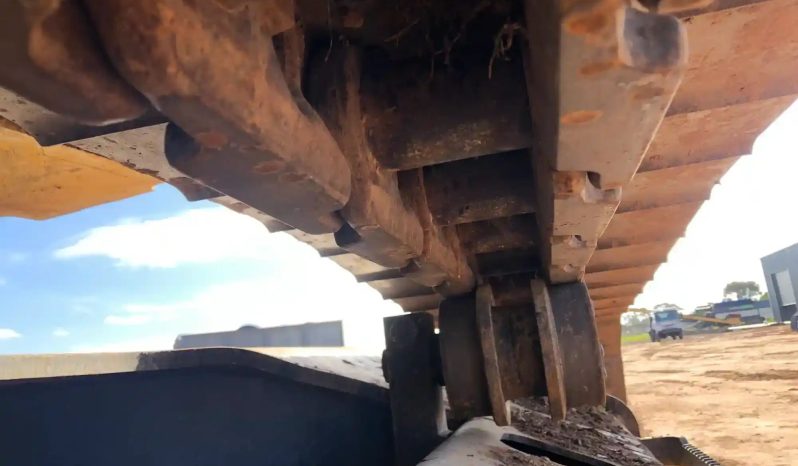 
								2021 Caterpillar 330GC full									