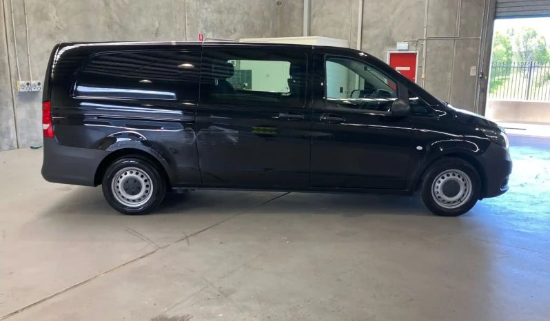 
								2020 Mercedes-Benz Vito full									