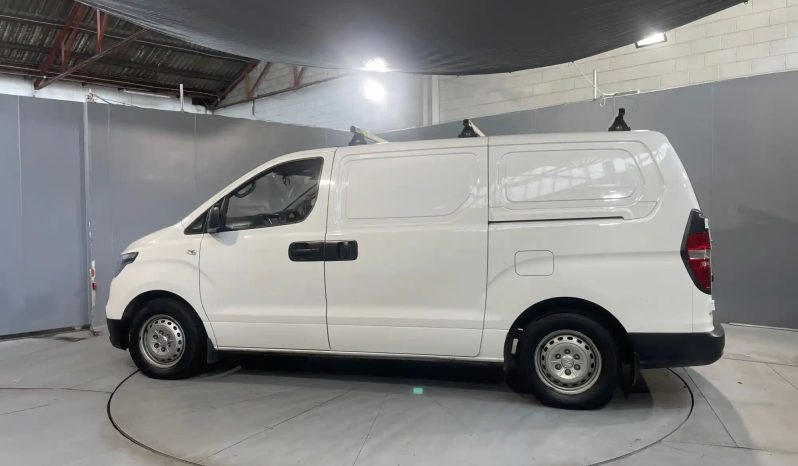
								2020 Hyundai iLoad full									