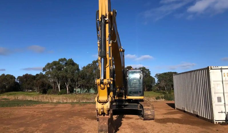 
								2021 Caterpillar 330GC full									