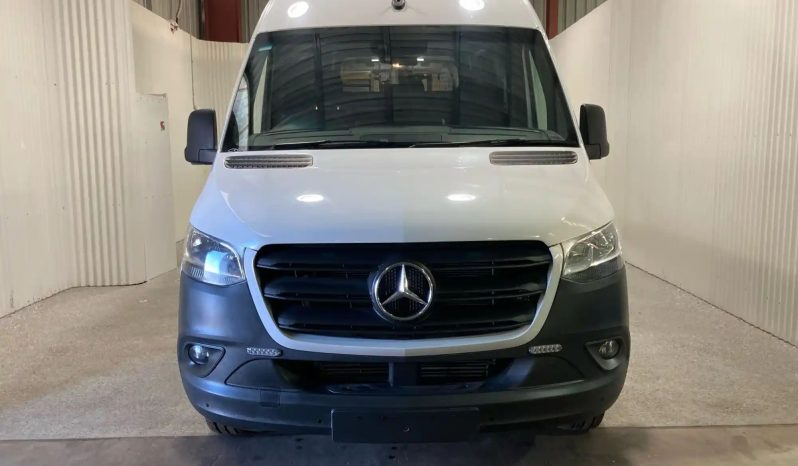 
								2022 Mercedes-Benz Sprinter full									