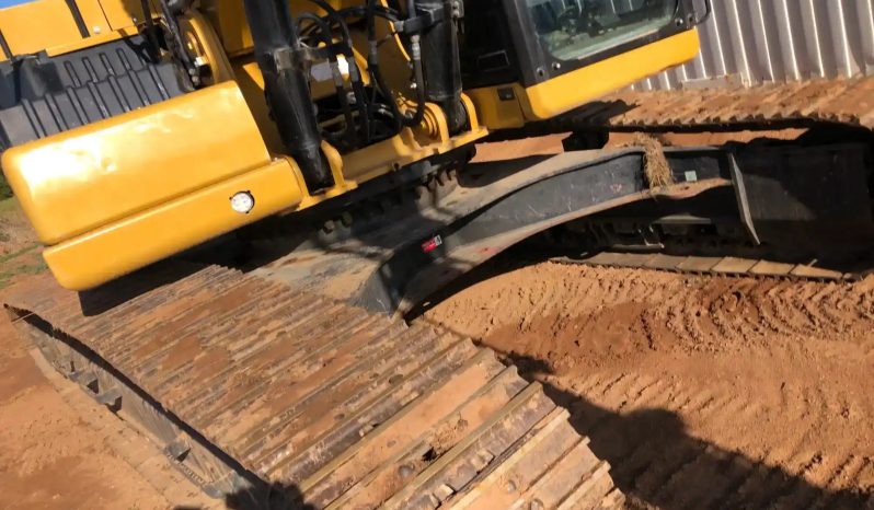 
								2021 Caterpillar 330GC full									