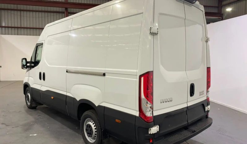 
								2021 Iveco Daily full									