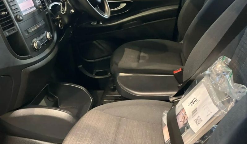
								2020 Mercedes-Benz Vito full									