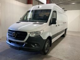 
										2022 Mercedes-Benz Sprinter full									