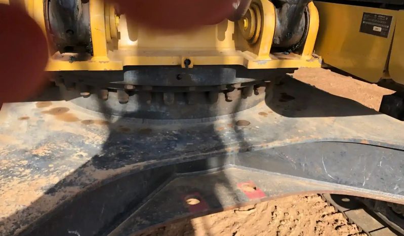
								2021 Caterpillar 330GC full									