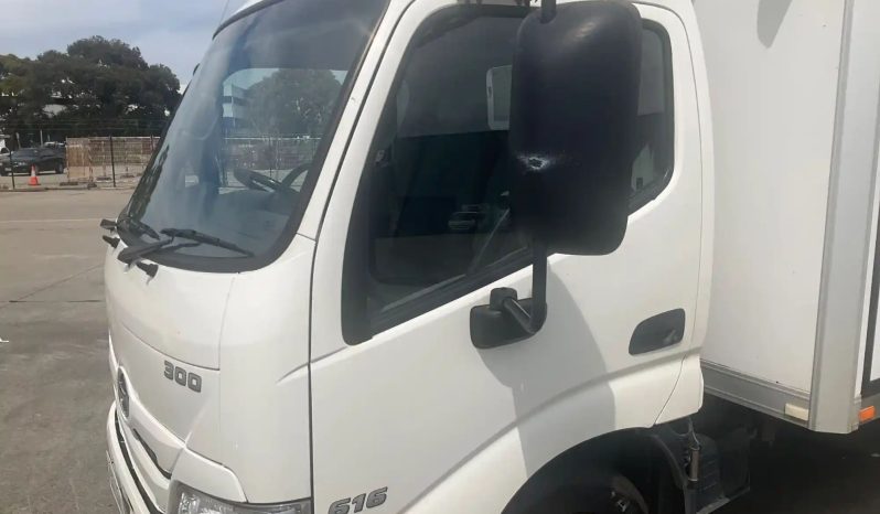 
								2020 Hino 300 616 full									