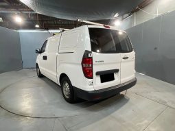 
										2020 Hyundai iLoad full									