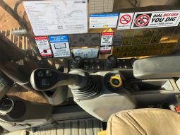 
										2021 Caterpillar 330GC full									