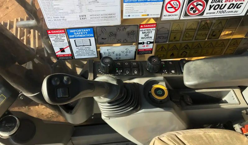 
								2021 Caterpillar 330GC full									