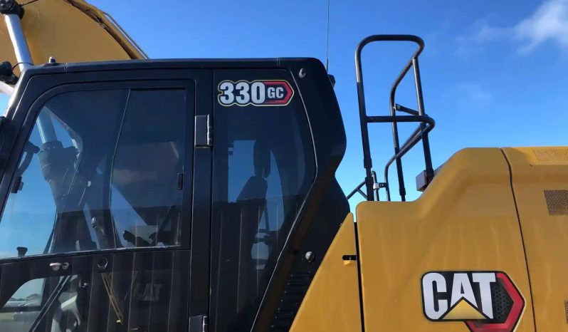 
								2021 Caterpillar 330GC full									